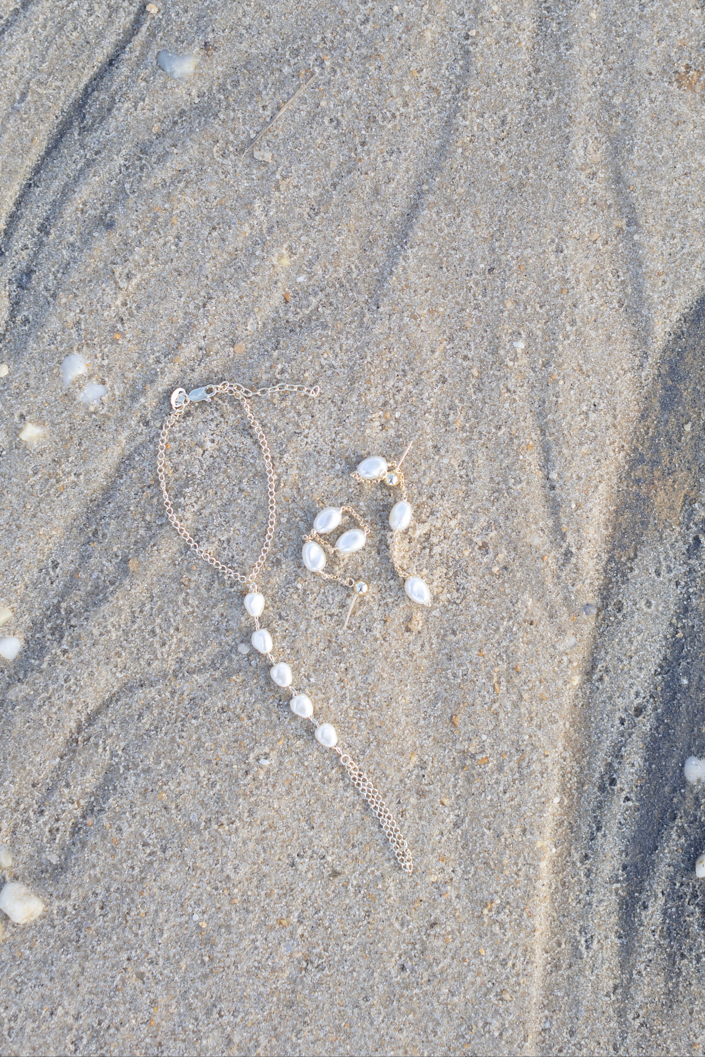 Imitation Pearl Hand Chain